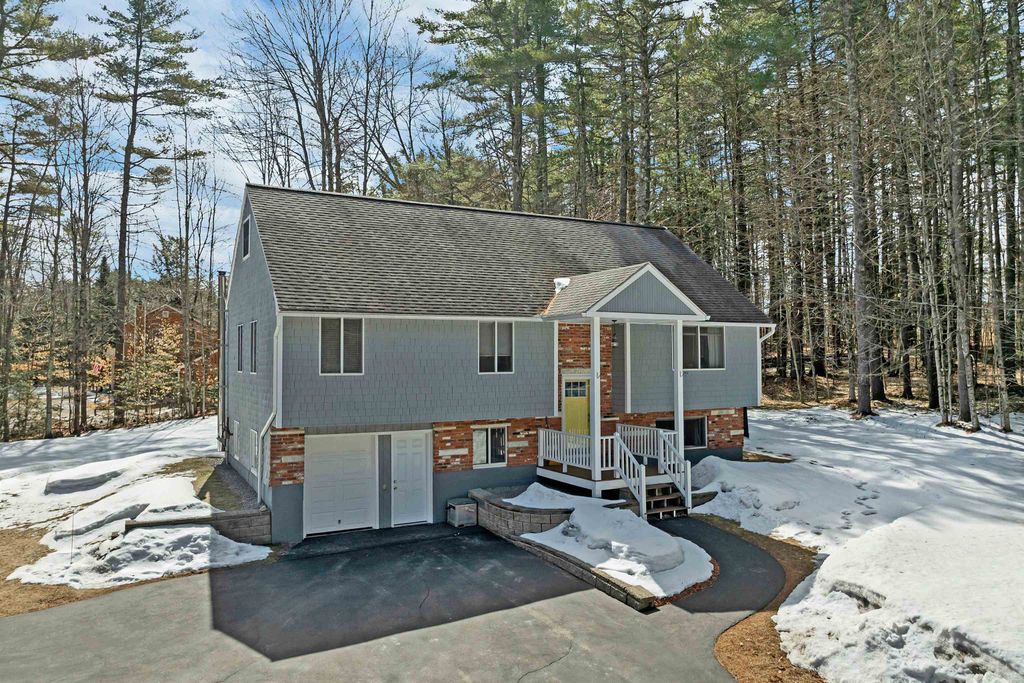 Photo of 44 Benlor Drive, Conway, NH 03818 (MLS # 5081864)