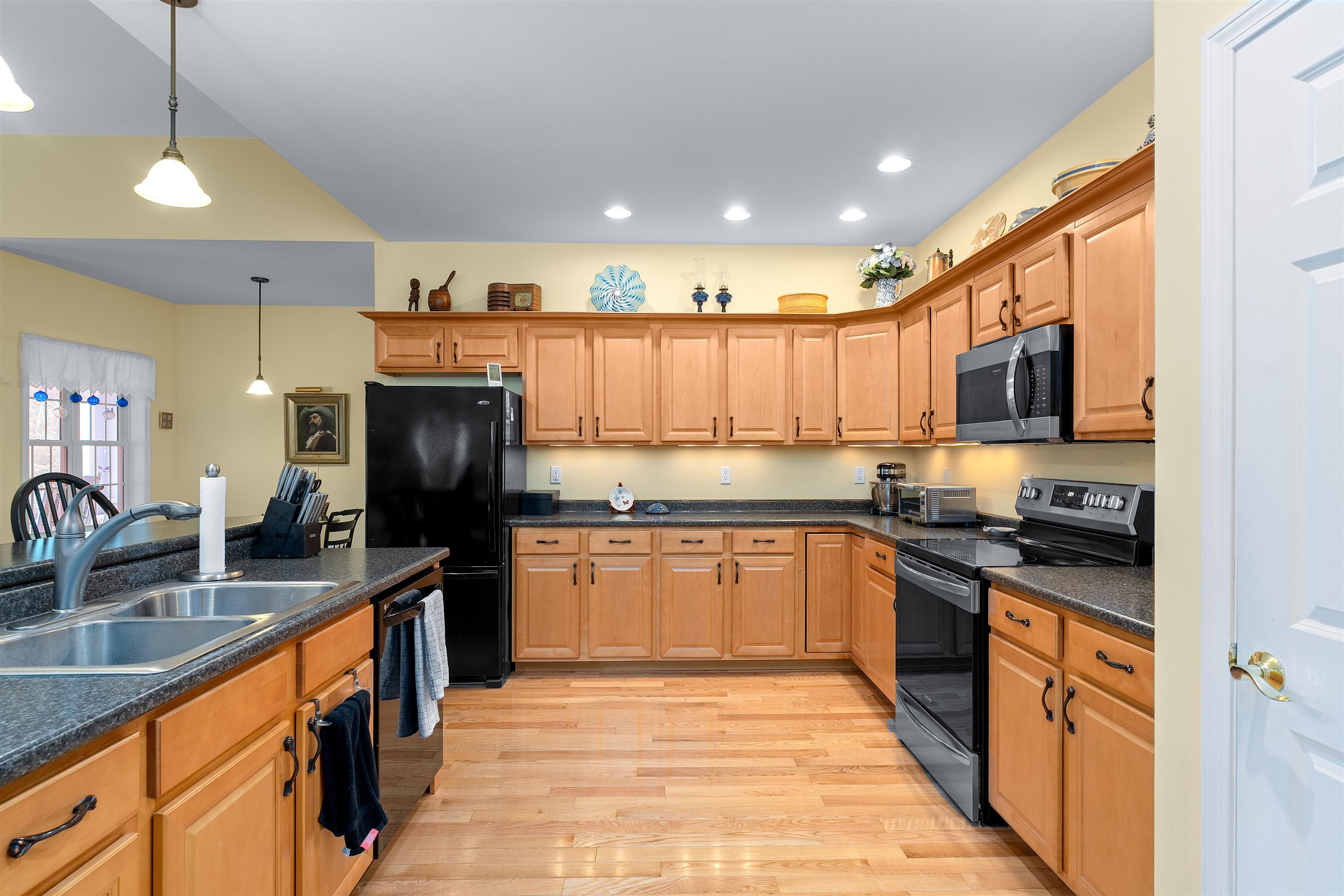 24 Gladiola Way
