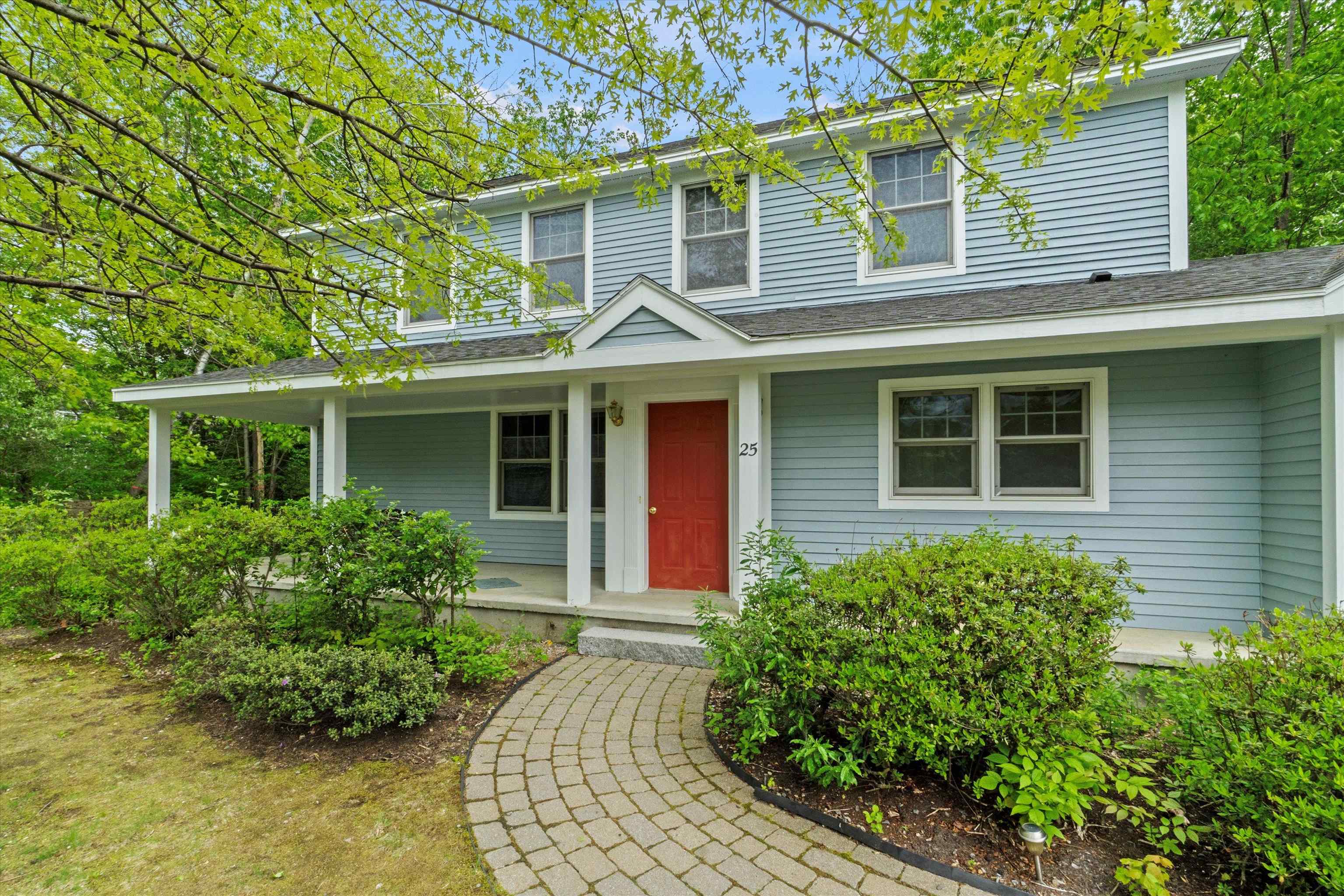 25 Sweetbrier Way
