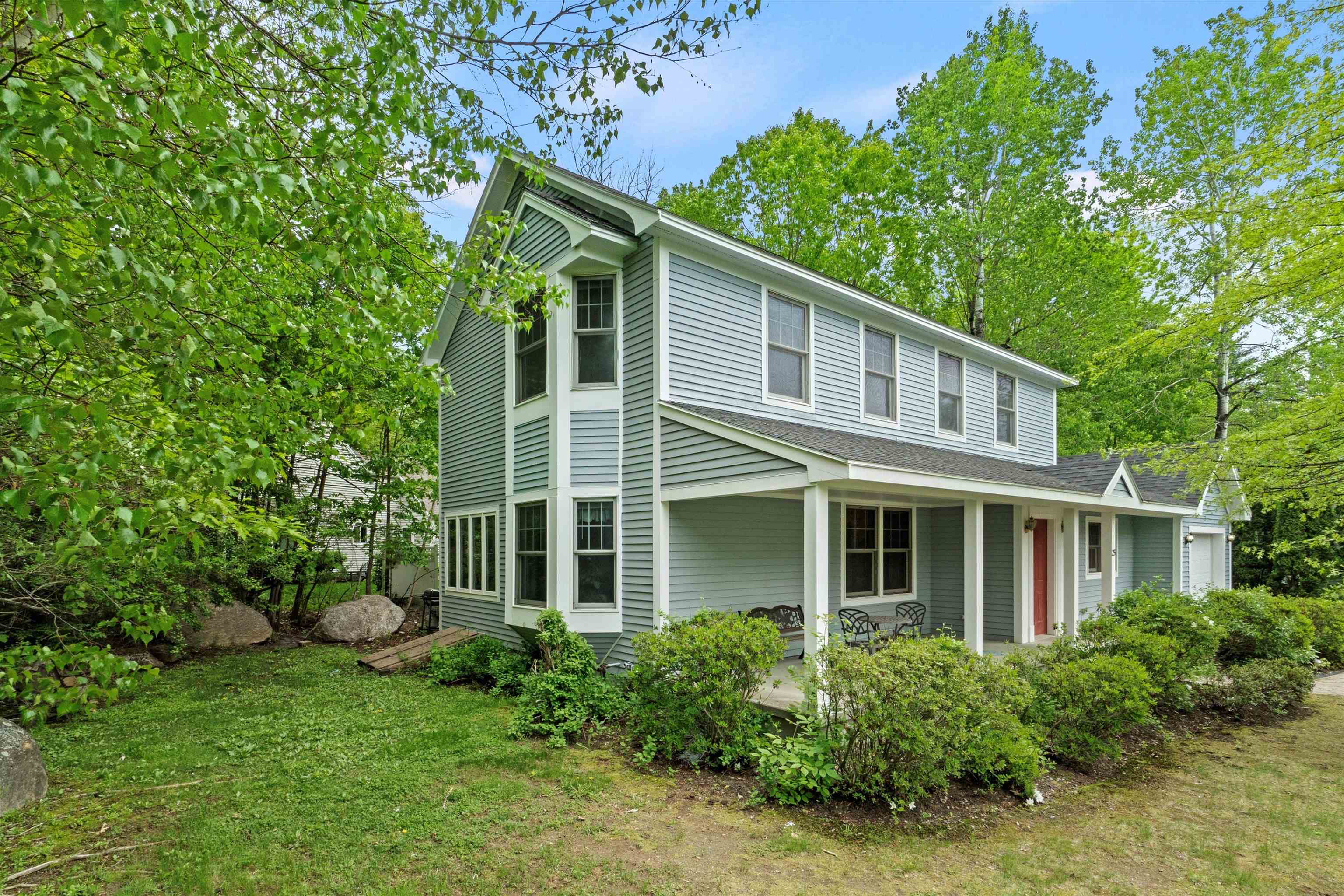 25 Sweetbrier Way