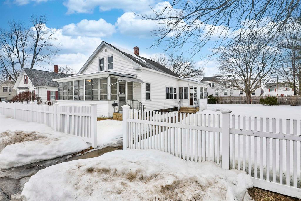 Photo of 72 Linwood Street, Nashua, NH 03060 (MLS # 5077050)