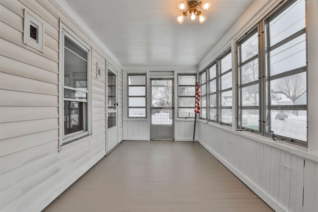 Photo of 72 Linwood Street, Nashua, NH 03060 (MLS # 5077050)