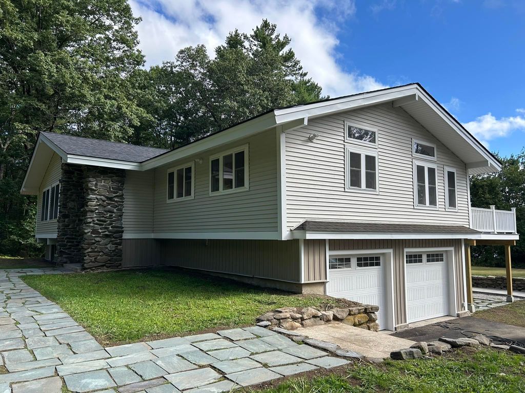 Photo of 19 Crown Hill Road, Atkinson, NH 03811 (MLS # 5057770)