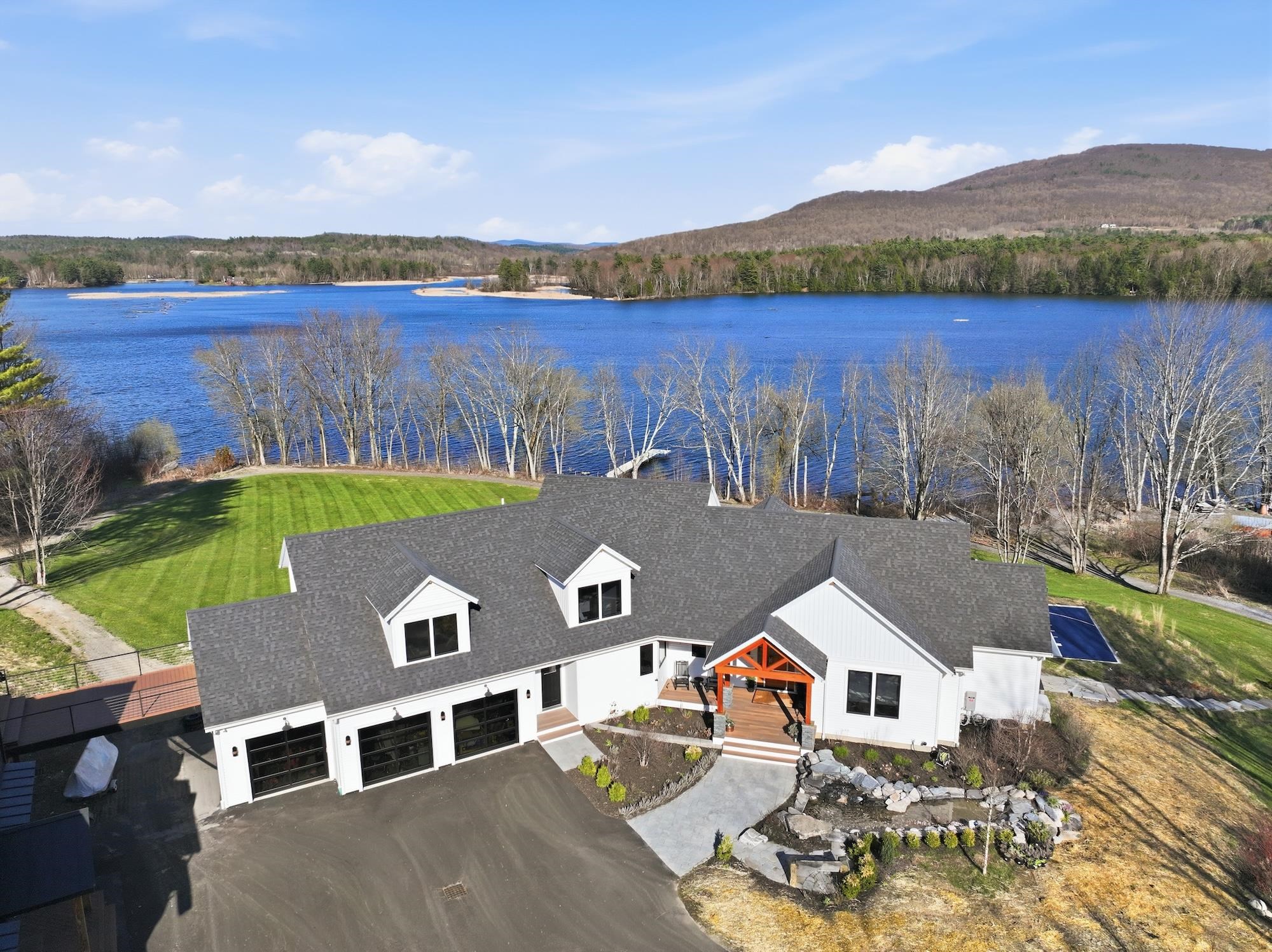 111 Lakeside Avenue