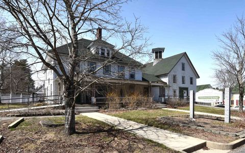 31 Tappan Street Farmington NH 03835