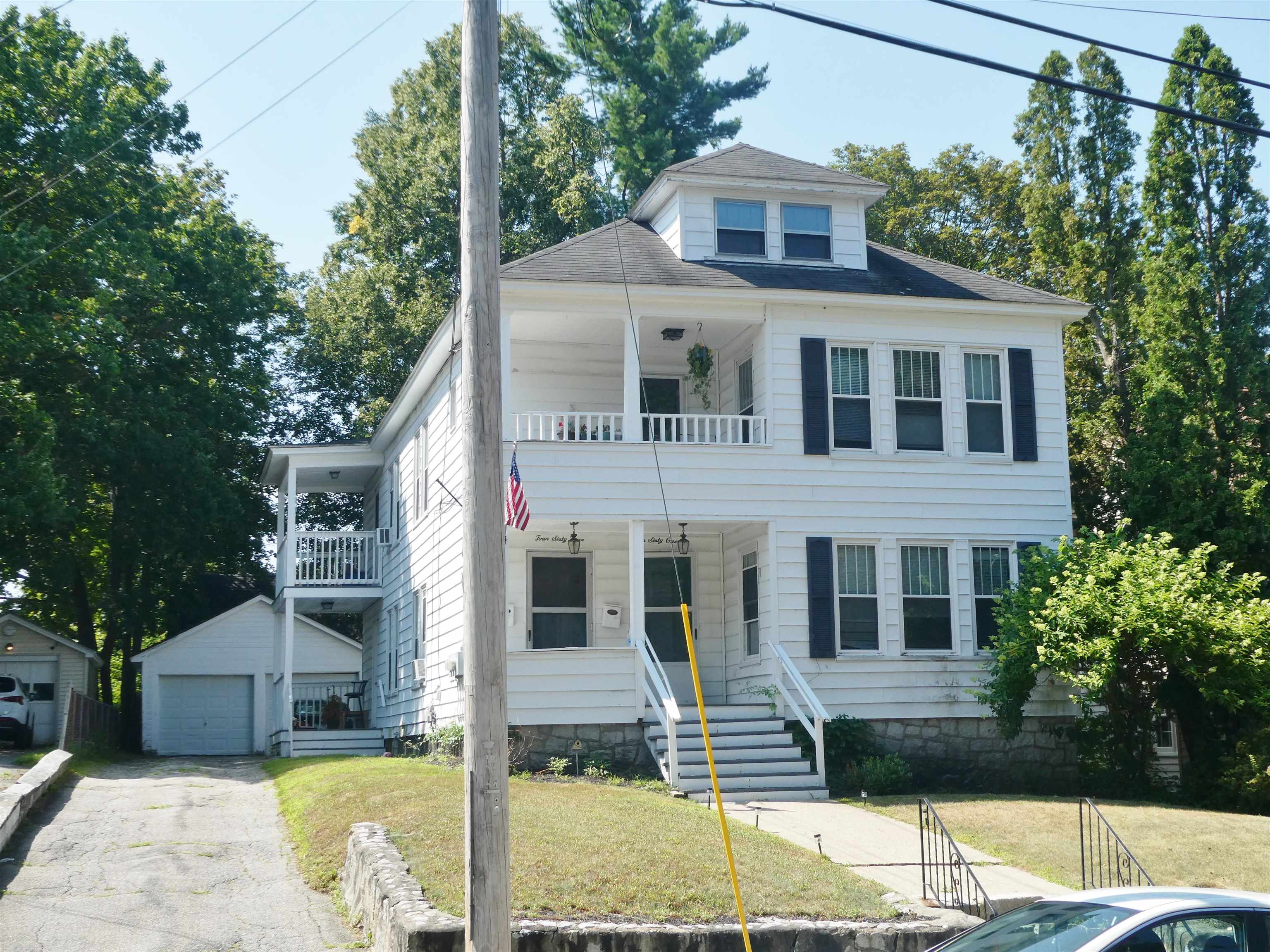 461 LOWELL Street