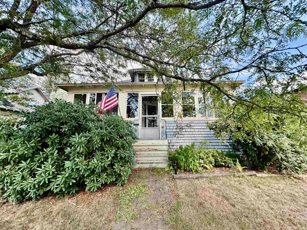 Photo of 28 Valley Street, Keene, NH 03431 (MLS # 5064399)