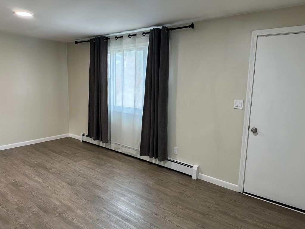 Photo of 4 Monroe Street, Hudson, NH 03051 (MLS # 5069147)