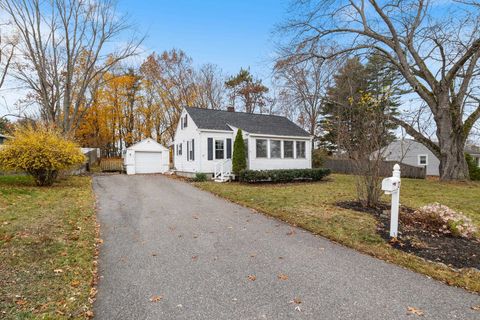 27 Atlantic Avenue Dover NH 03820