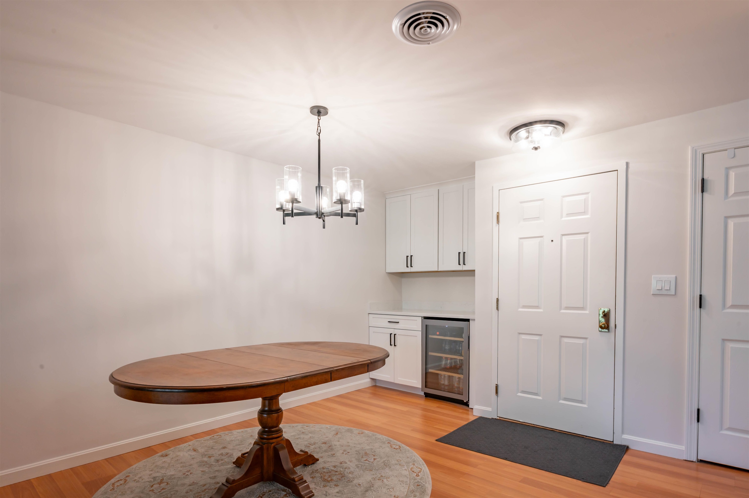 11 Bartemus Trail 207