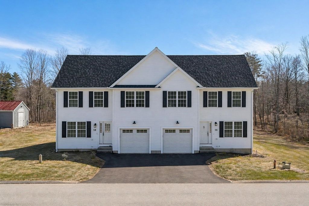 Photo of 5 Violette Drive #2, Epping, NH 03042 (MLS # 5078225)