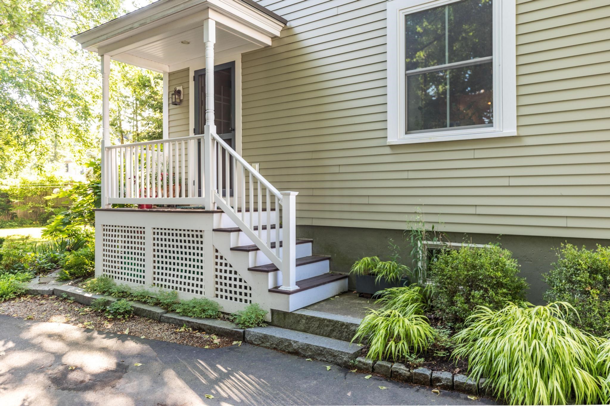 87 Ash Street