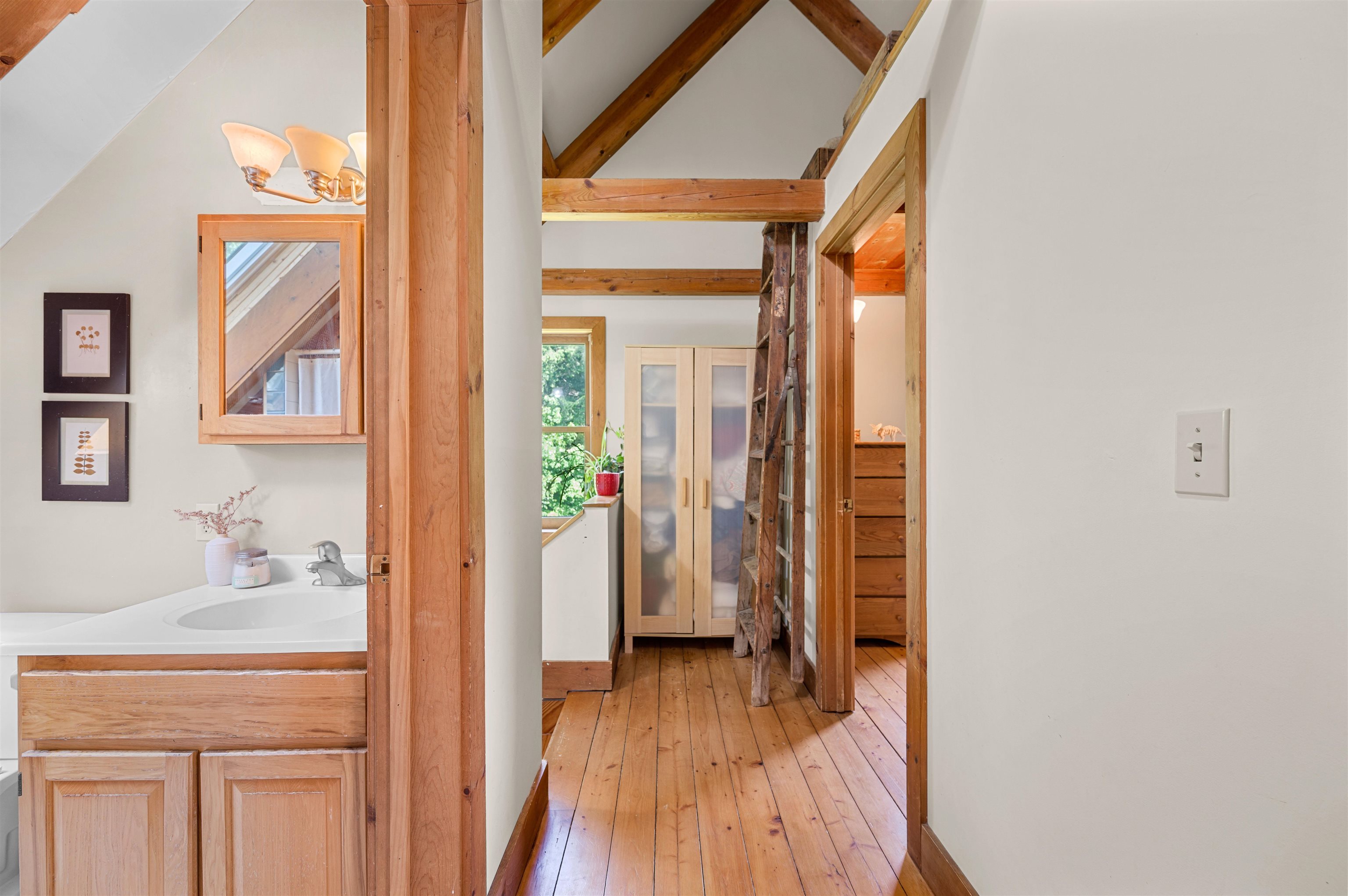 Johnson, Vermont 05656, United States, 3 Bedrooms Bedrooms, ,2 BathroomsBathrooms,Residential,Pending,160602