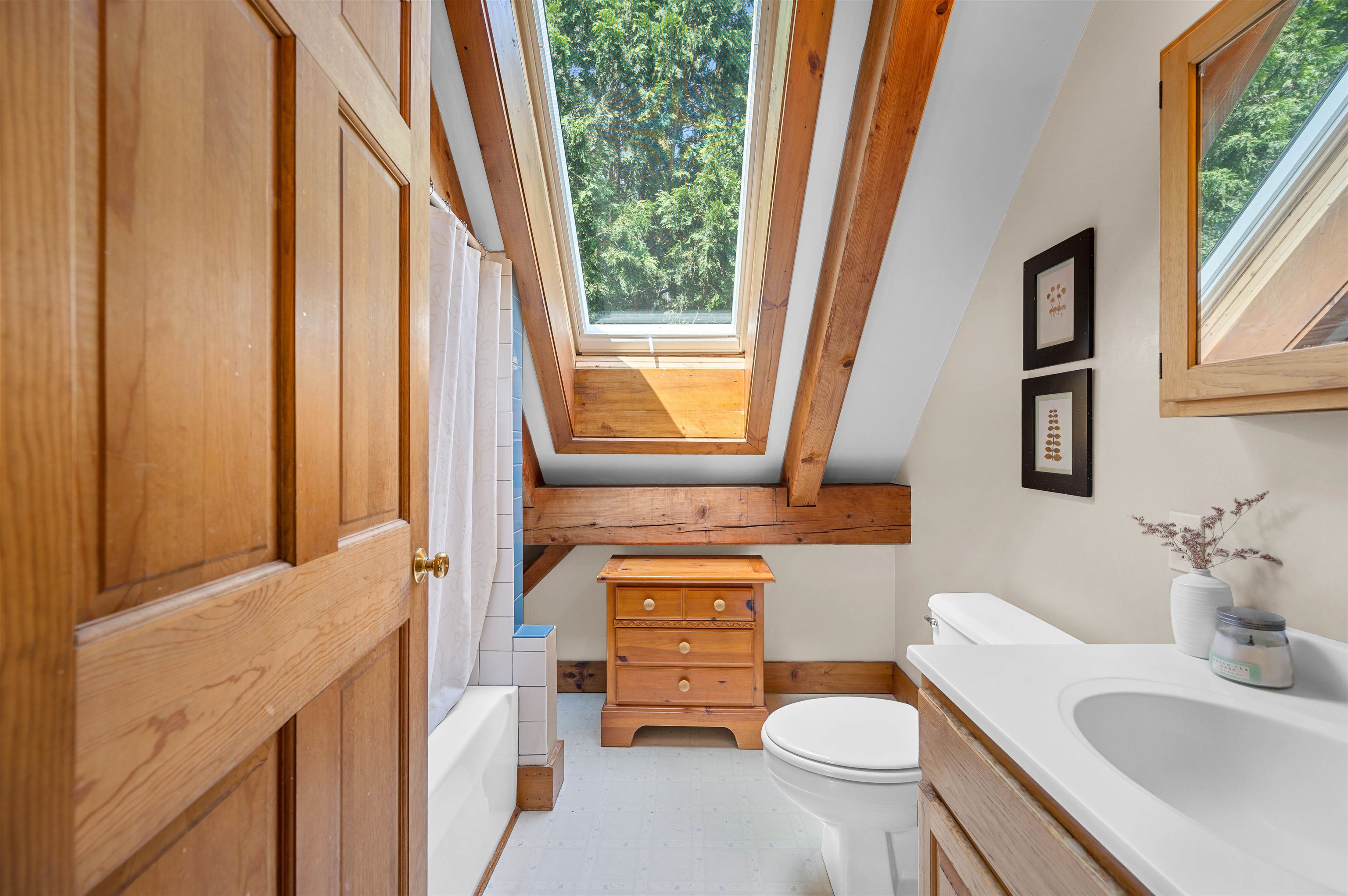 Johnson, Vermont 05656, United States, 3 Bedrooms Bedrooms, ,2 BathroomsBathrooms,Residential,Pending,160602