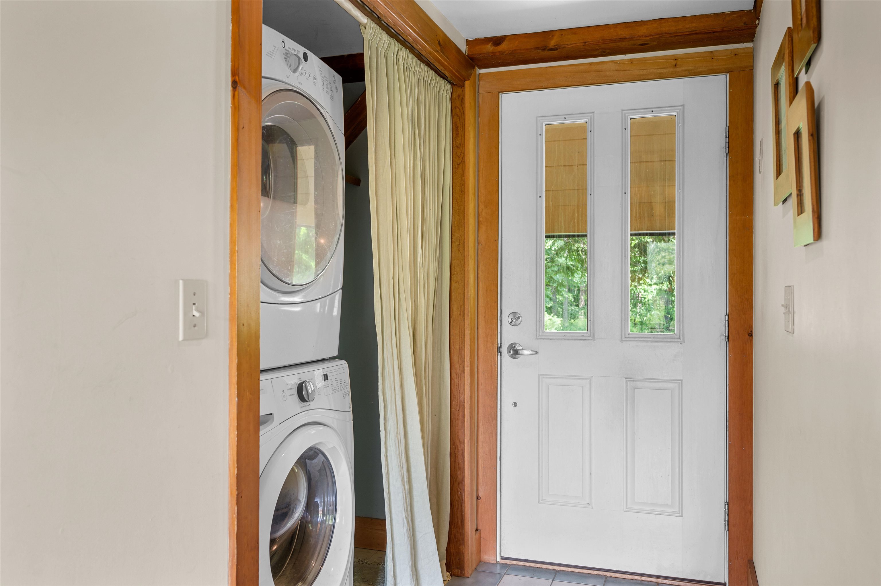 Johnson, Vermont 05656, United States, 3 Bedrooms Bedrooms, ,2 BathroomsBathrooms,Residential,Pending,160602