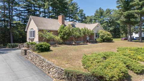 Photo of 6 Falcon Drive, Hudson, NH 03051 (MLS # 5057792) Photo of 6 Falcon Drive, Hudson, NH 03051 (MLS # 5057792)