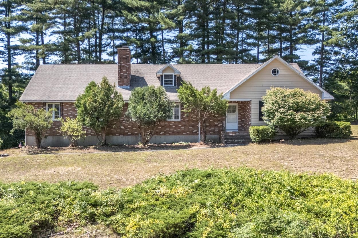 6 Falcon Drive