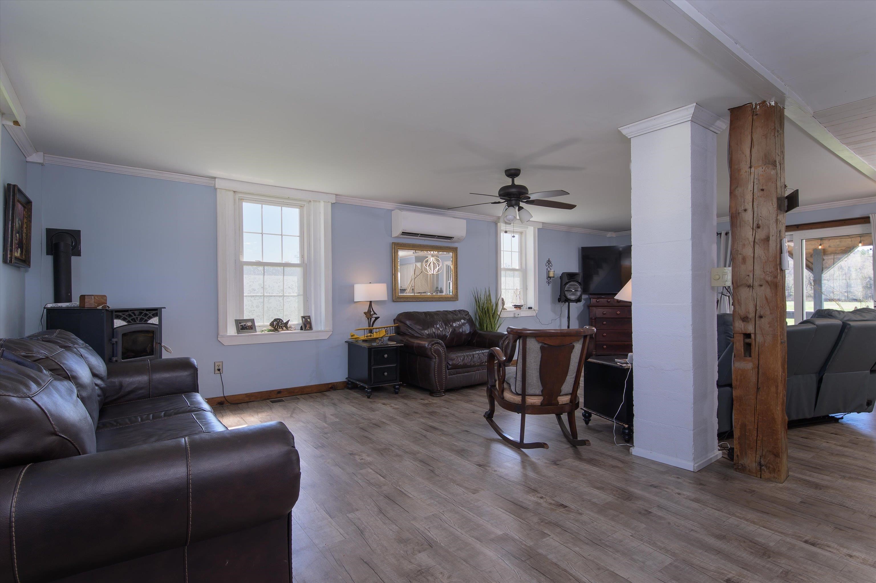 2091 North Lake Road