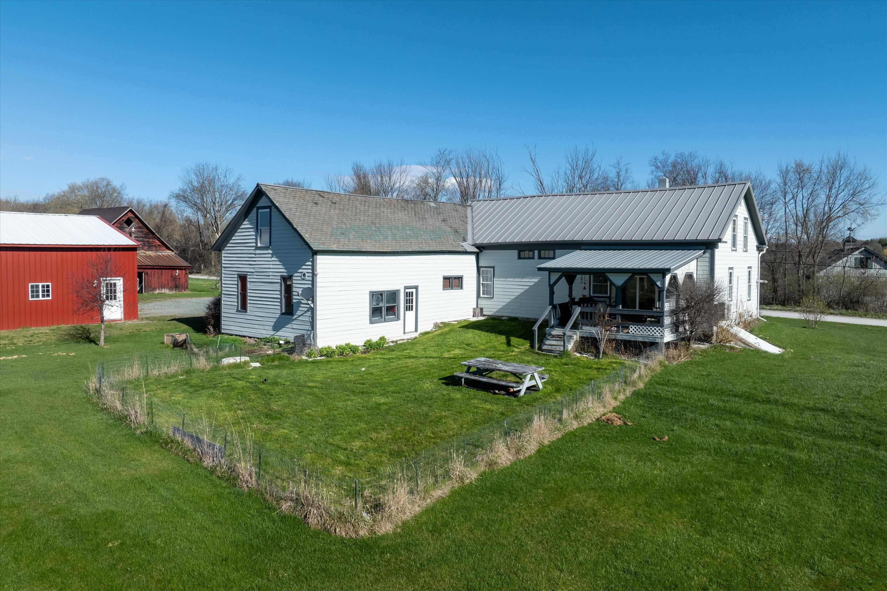 2091 North Lake Road