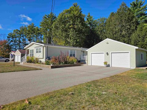 9 Commodore Circle Sanford ME 04073