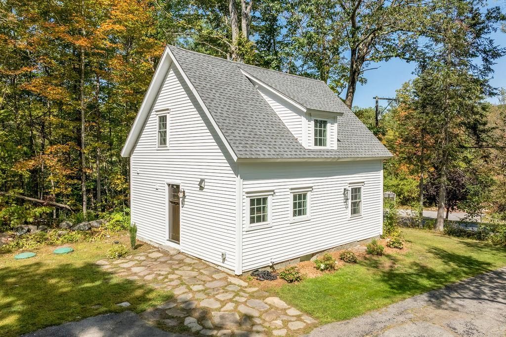 Photo of 55 Water Street, Bradford, NH 03221 (MLS # 5061155)