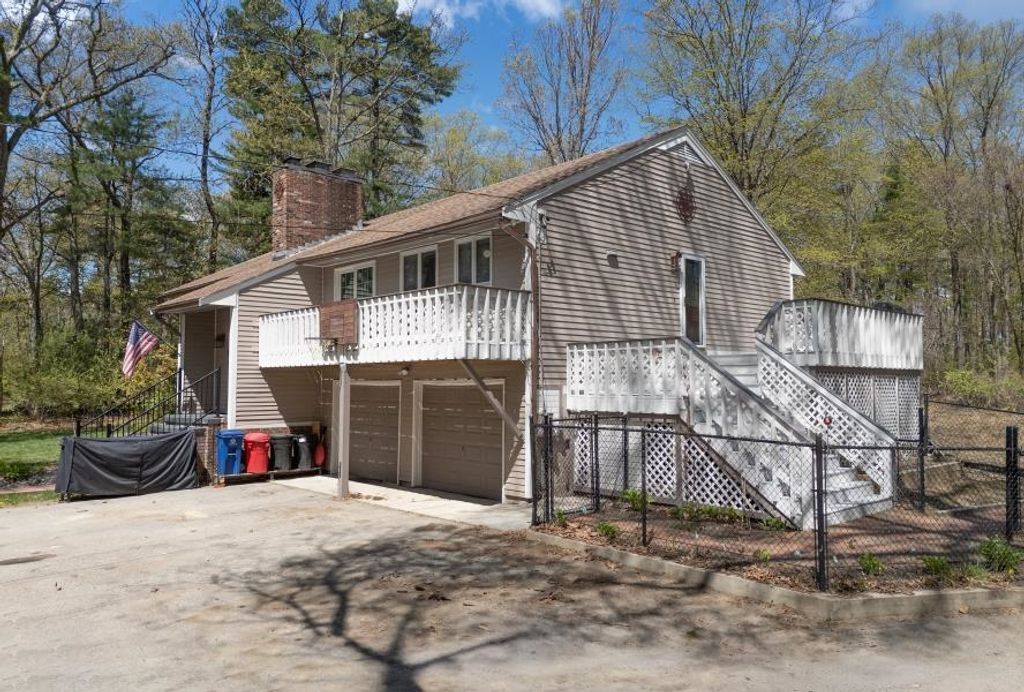 Photo of 6 Maple Street, Windham, NH 03087 (MLS # 5088057)
