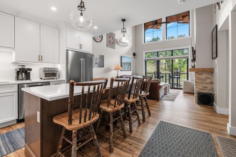 Photo of 243 Skimobile Road #355, Conway, NH 03860 (MLS # 5042688)