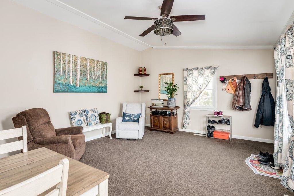 Photo of 172 Ledge Street, Nashua, NH 03060 (MLS # 5072302)