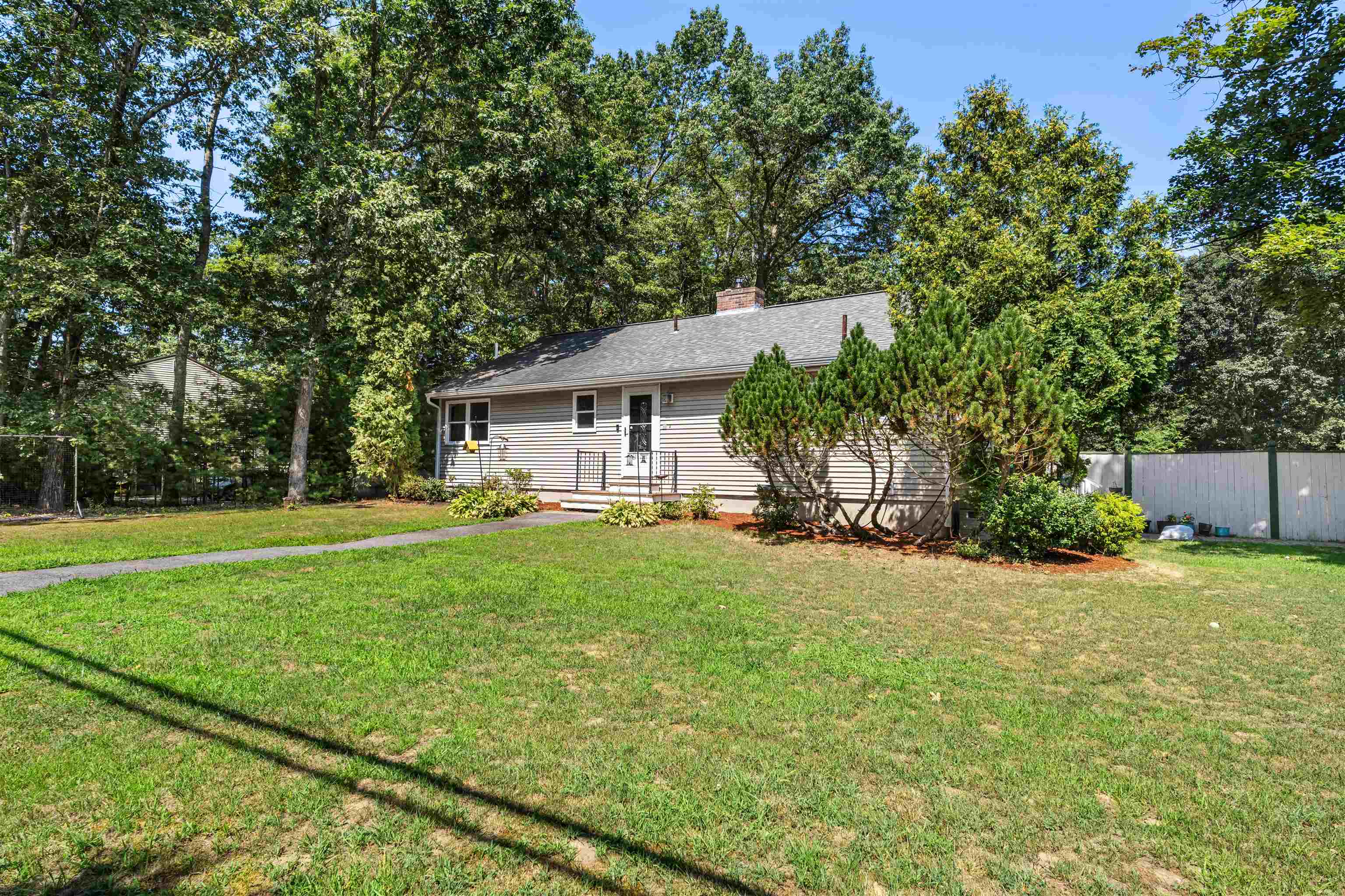 32 Robyn Avenue