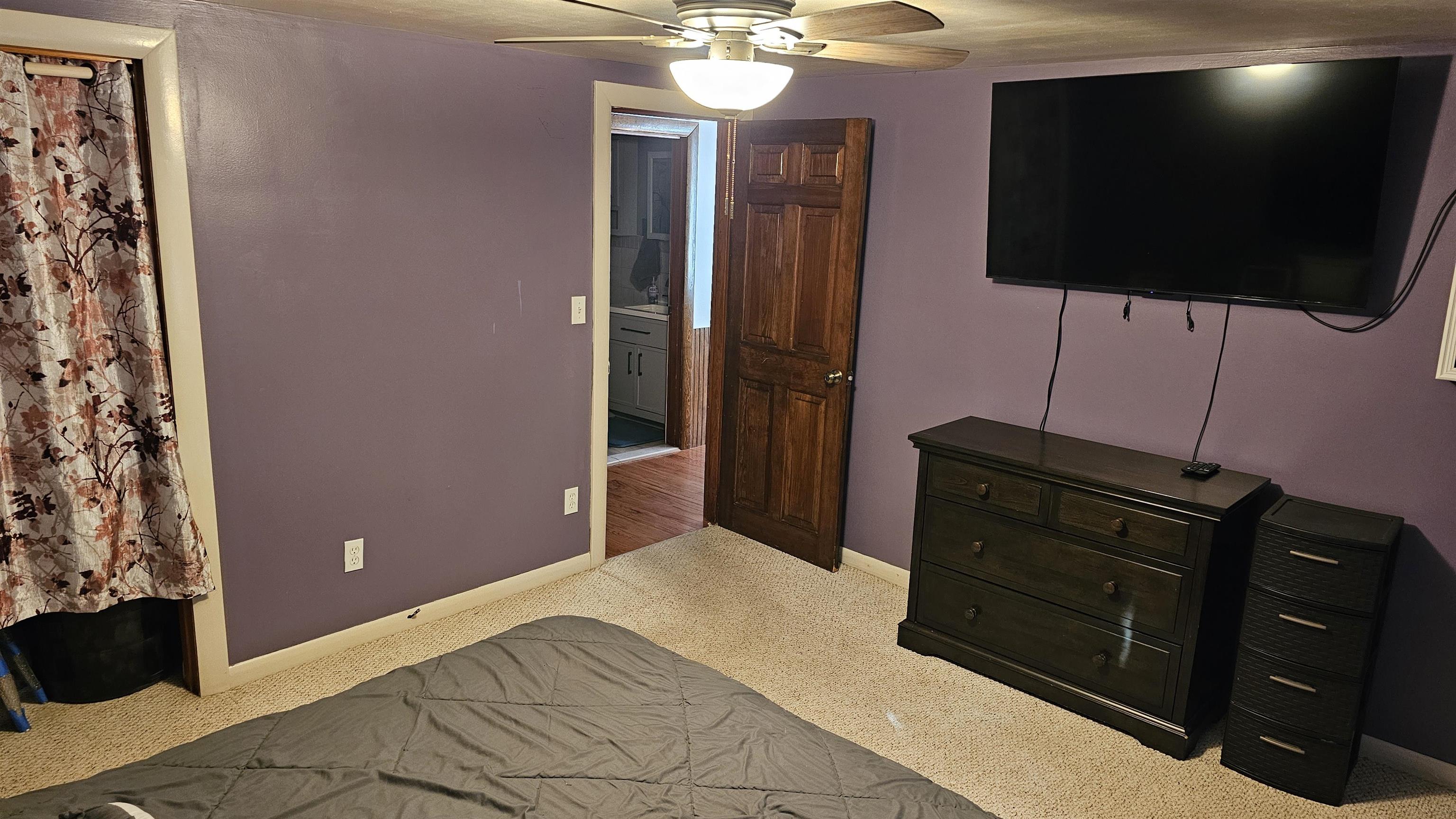 Hudson, New Hampshire 03051, United States, 3 Bedrooms Bedrooms, ,2 BathroomsBathrooms,Residential,Active,229502