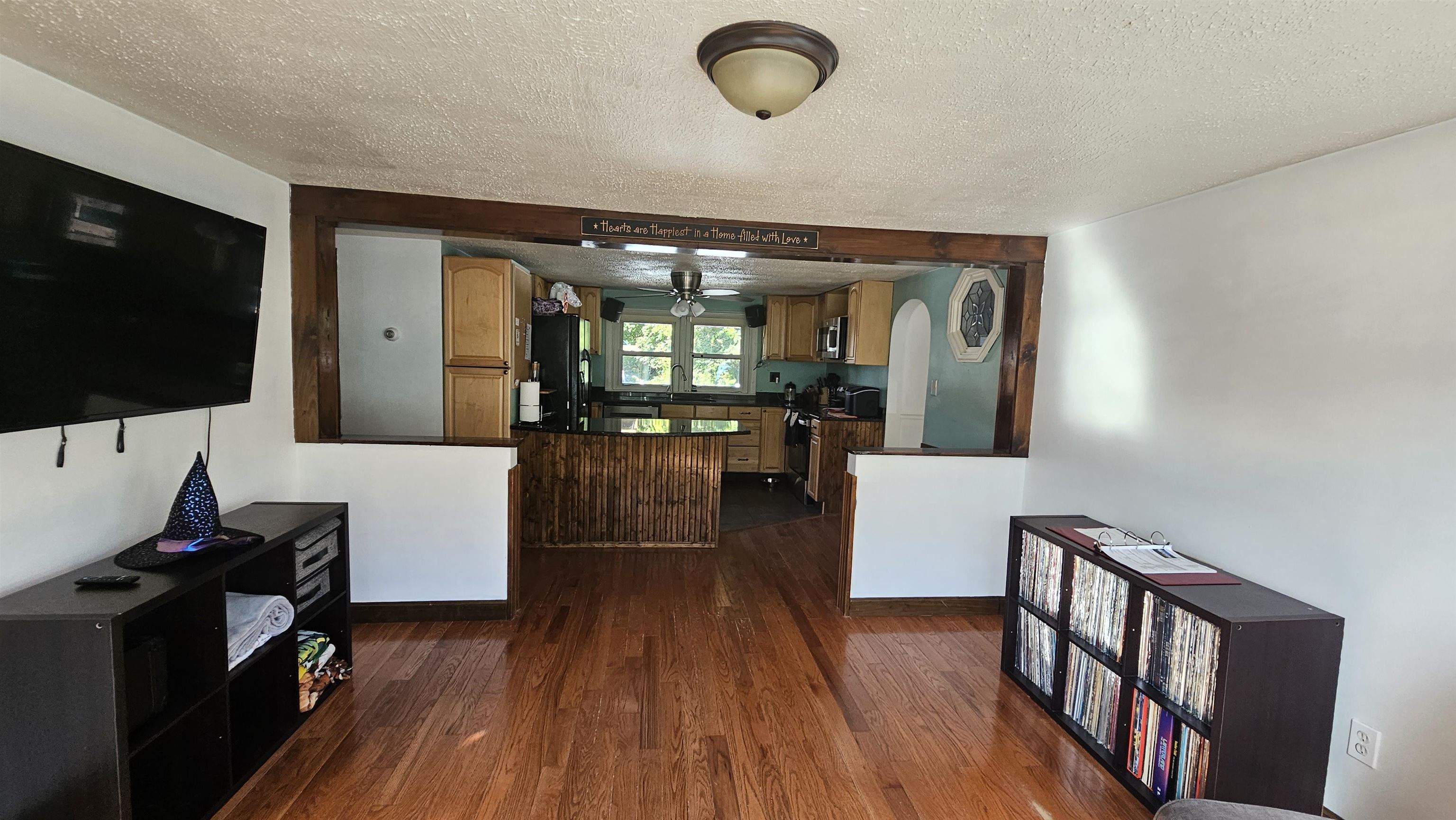 Hudson, New Hampshire 03051, United States, 3 Bedrooms Bedrooms, ,2 BathroomsBathrooms,Residential,Active,229502