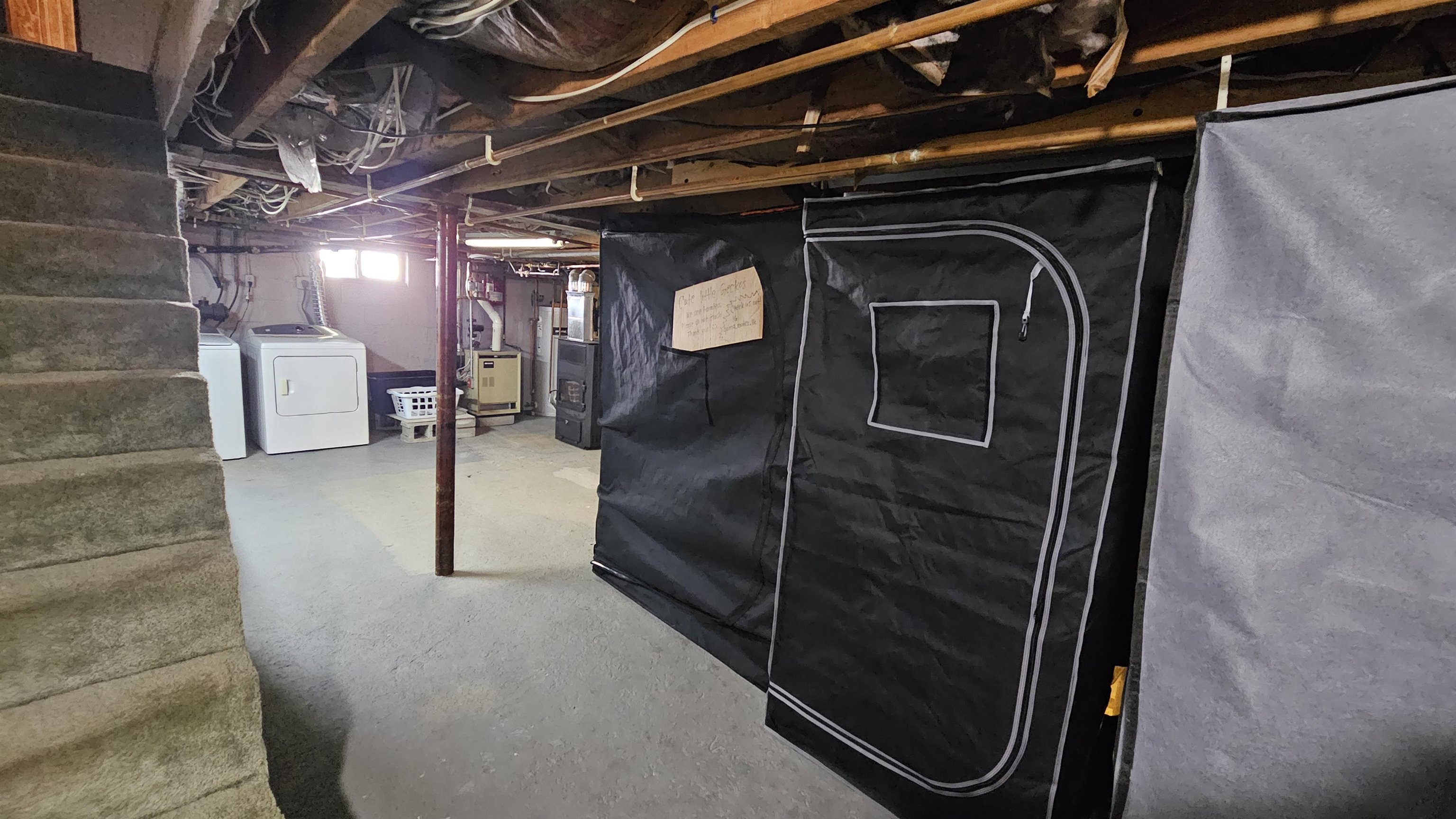 Hudson, New Hampshire 03051, United States, 3 Bedrooms Bedrooms, ,2 BathroomsBathrooms,Residential,Active,229502