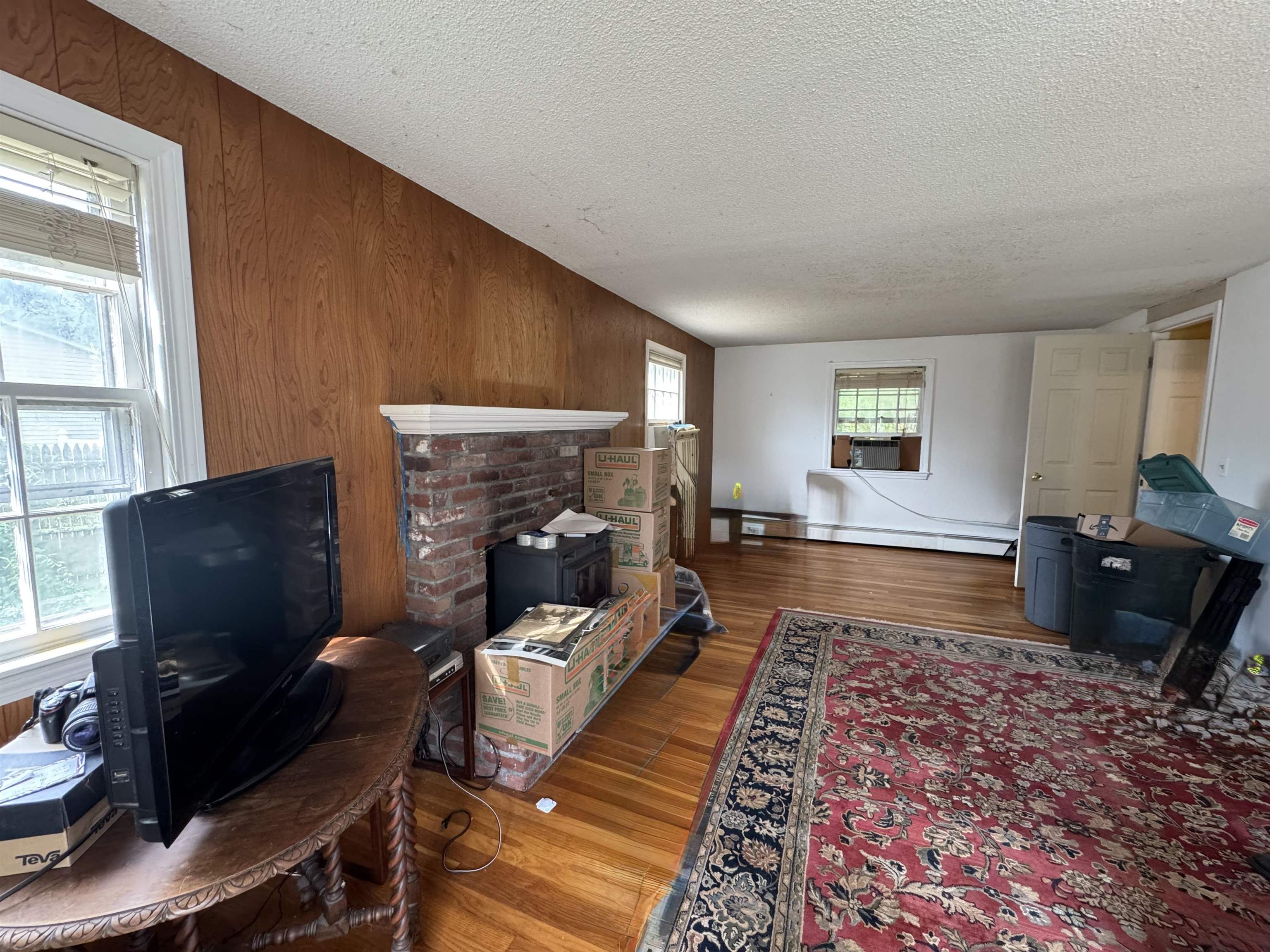 9 Edgewood Avenue