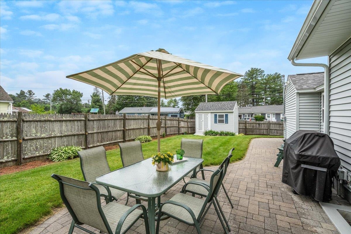 Nashua, New Hampshire 03060, United States, 2 Bedrooms Bedrooms, ,1 BathroomBathrooms,Residential,Active,154555