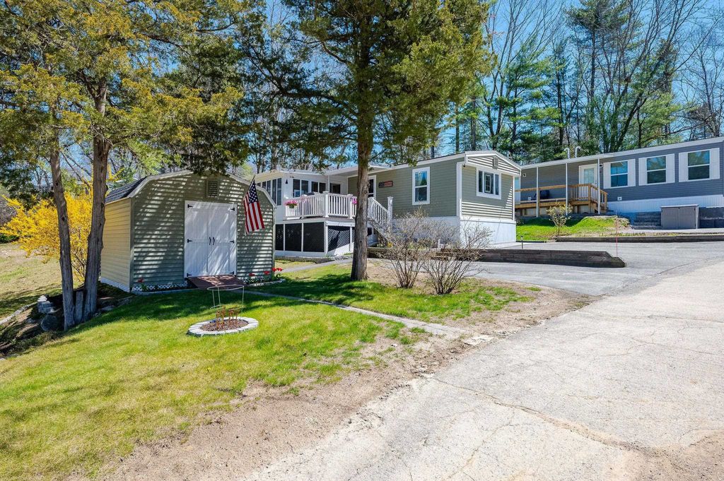 Photo of 27 Ithica Lane, Newmarket, NH 03857 (MLS # 5085763)