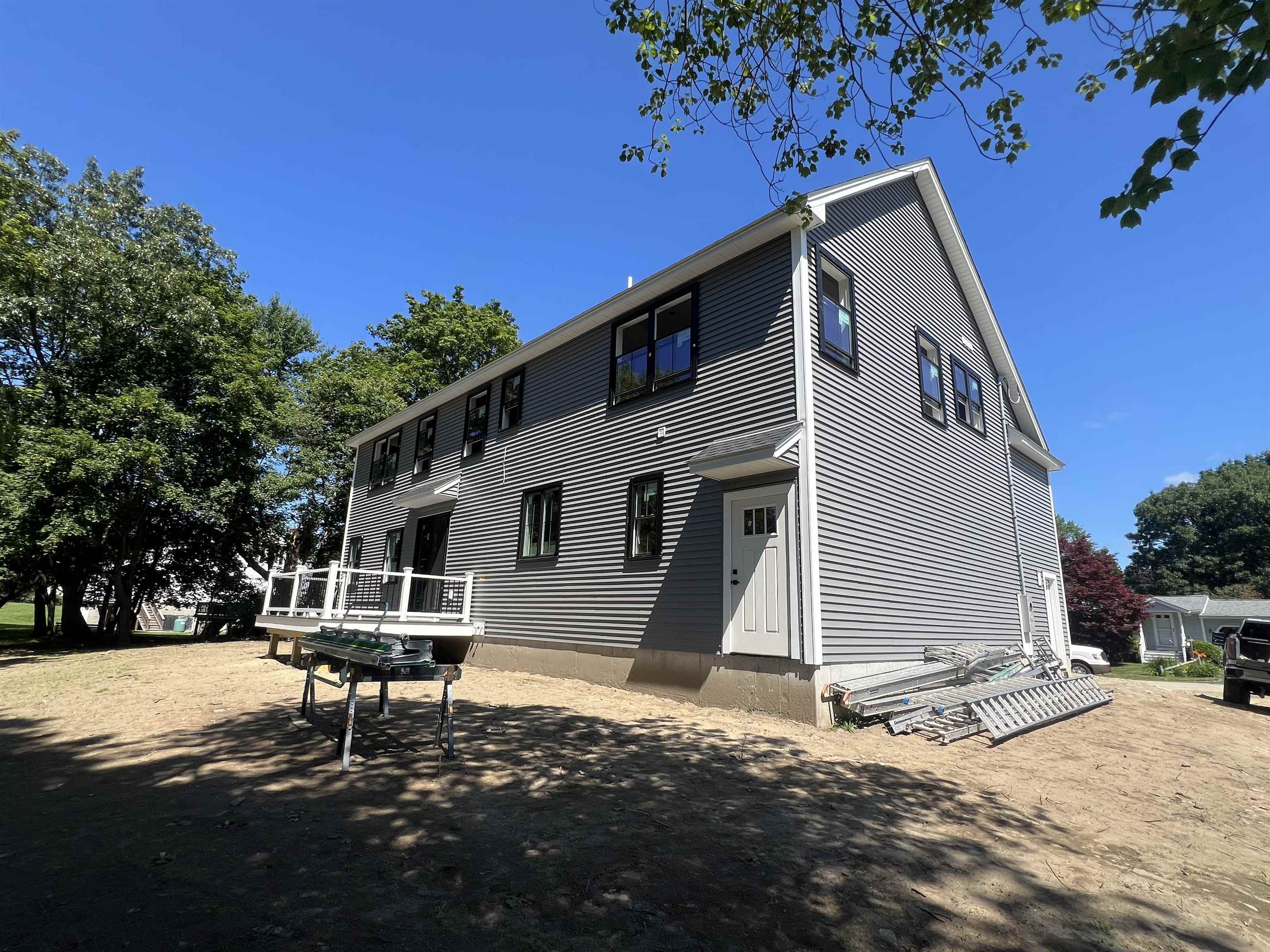 8 Senter Street