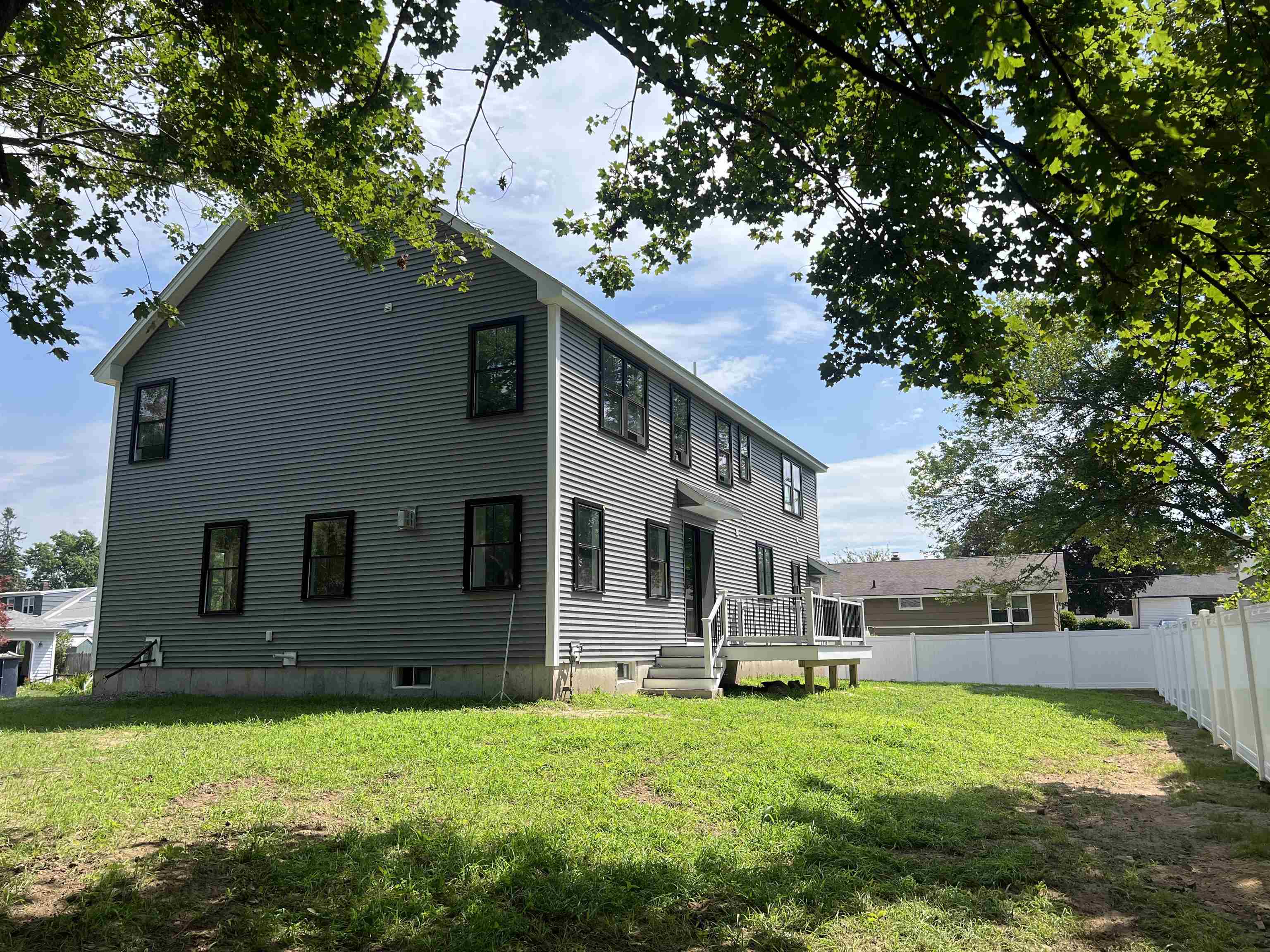 8 Senter Street