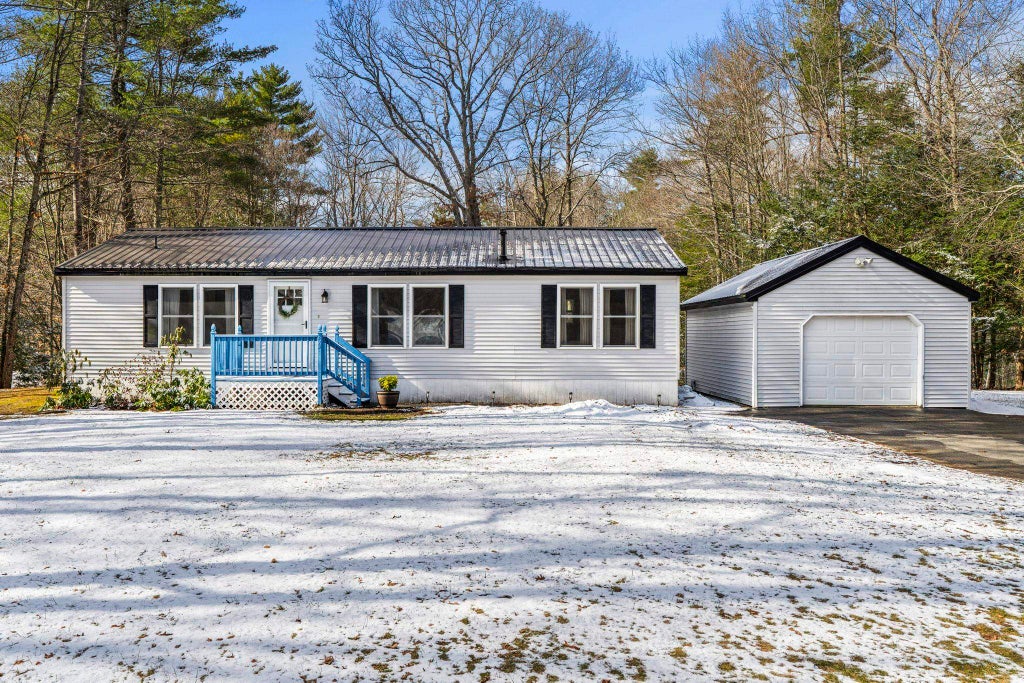 Photo of 253 Ash Swamp Road, Newmarket, NH 03857 (MLS # 5087329)