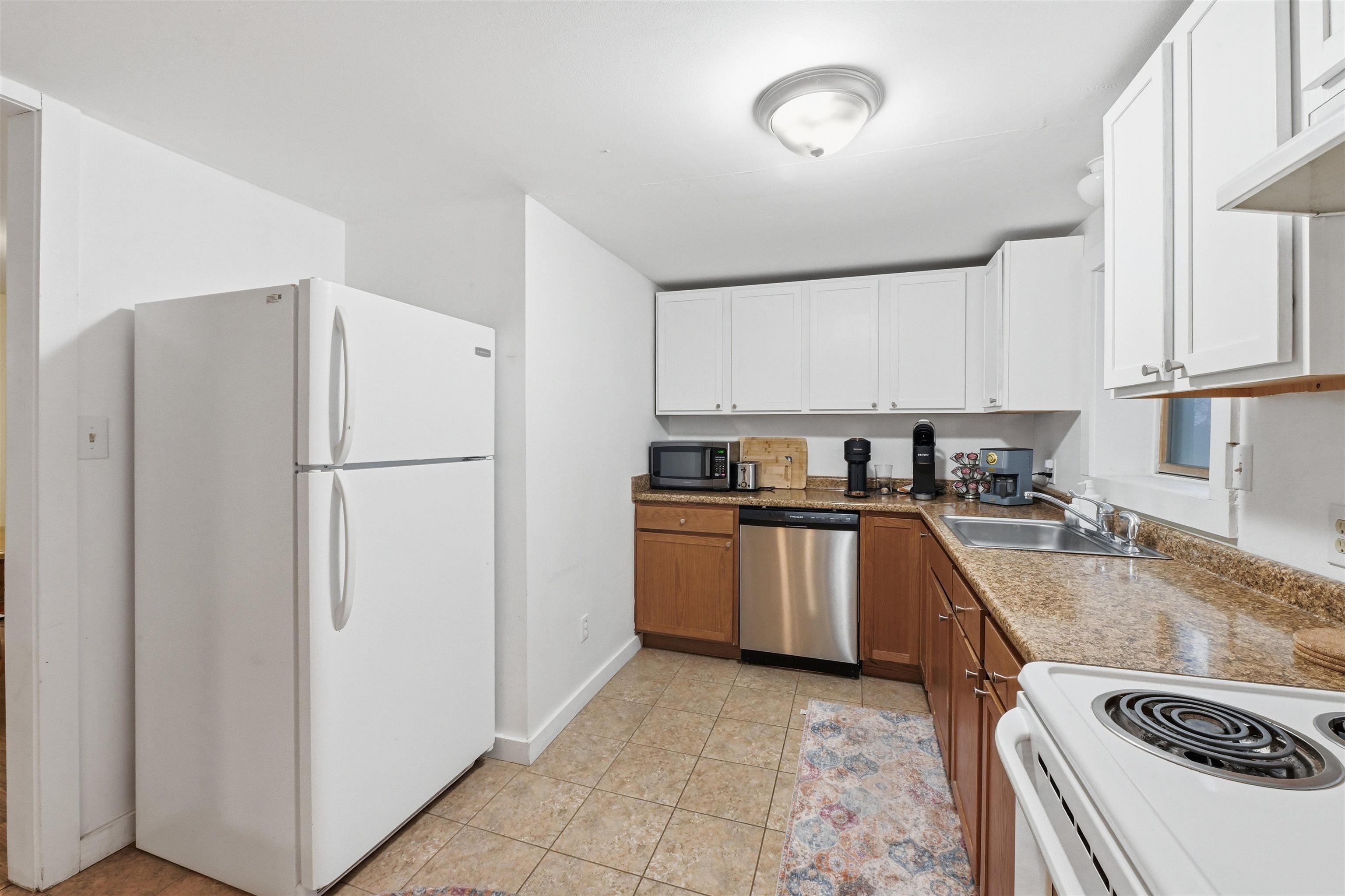 446 Colchester Avenue