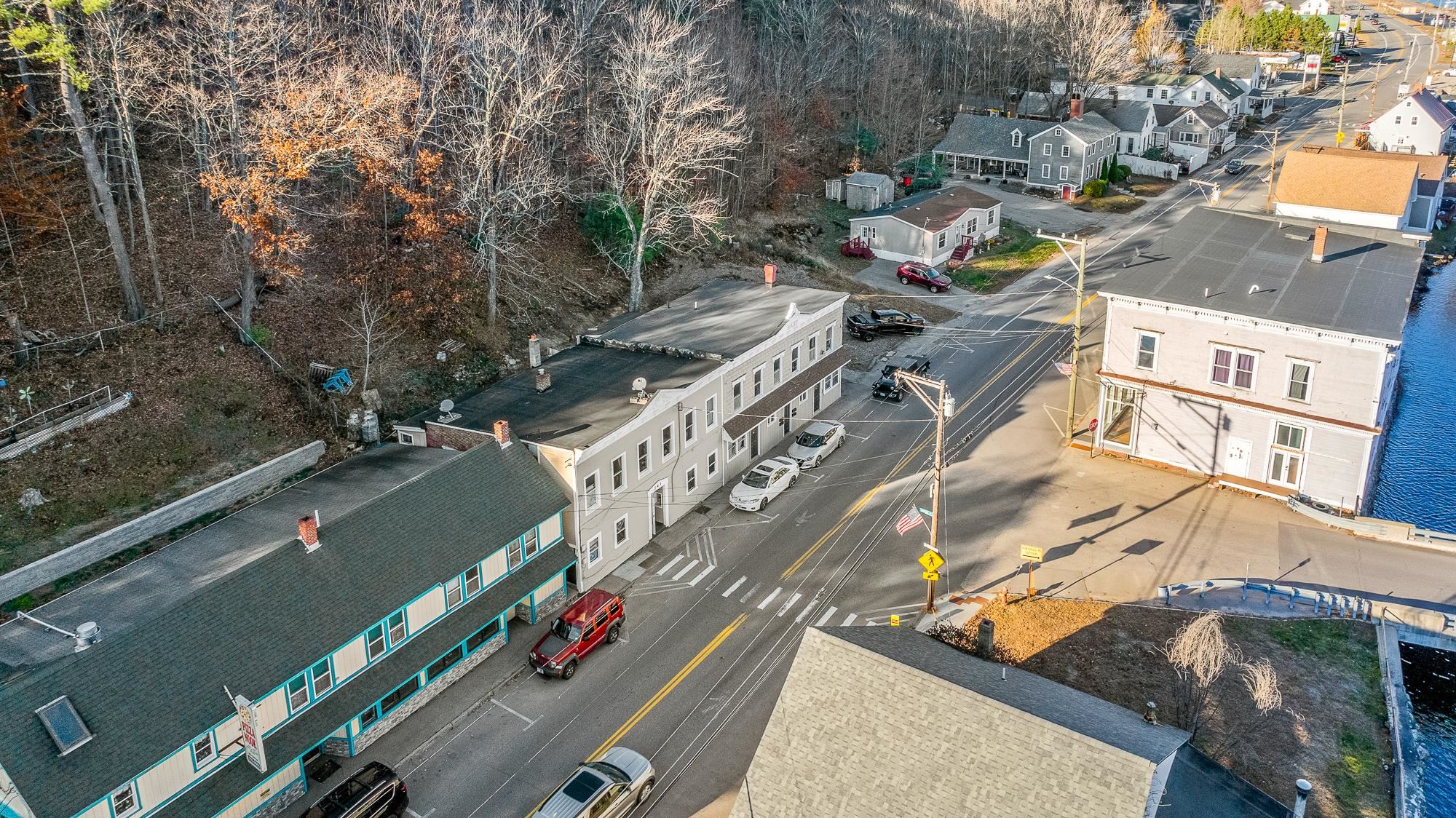 545 & 547 White Mountain Highway