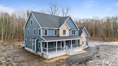 39 Mill Road Derry NH 03038