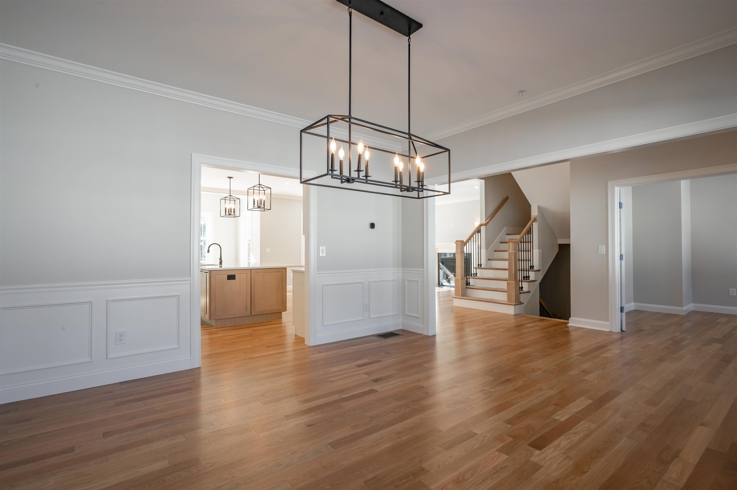 6 Newbury Road M18 B12-16 L7