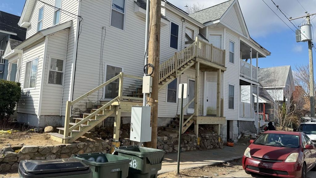 Photo of 388 Belmont Street, Manchester, NH 03103 (MLS # 5077671)