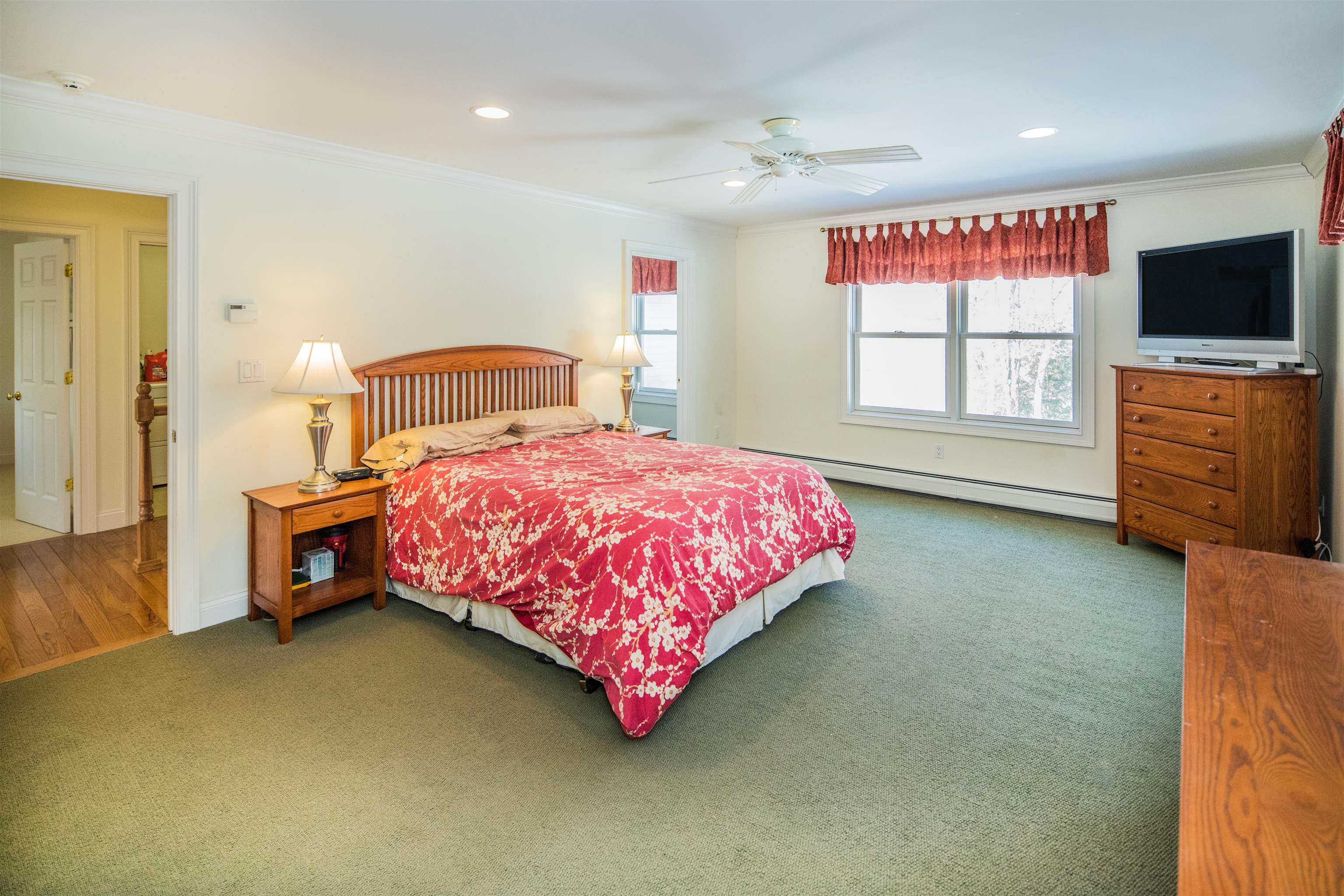 Mendon, Vermont 05701, United States, 3 Bedrooms Bedrooms, ,3 BathroomsBathrooms,Residential,Active,218891