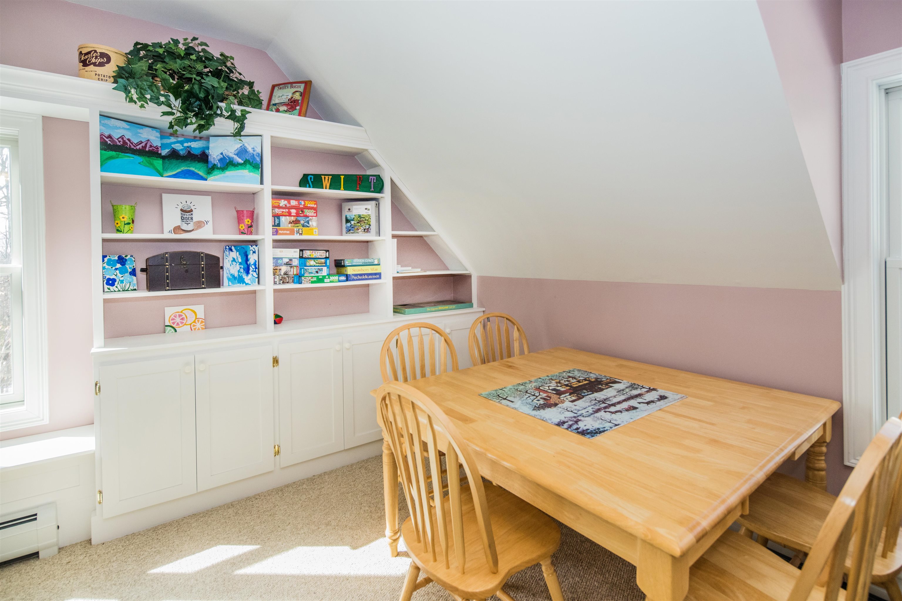 Mendon, Vermont 05701, United States, 3 Bedrooms Bedrooms, ,3 BathroomsBathrooms,Residential,Active,218891