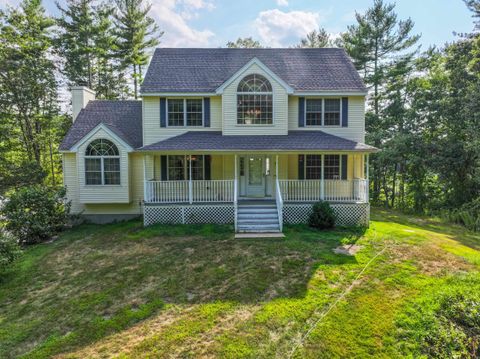 Photo of 9 Breakneck Road, Hudson, NH 03051 (MLS # 5055412) Photo of 9 Breakneck Road, Hudson, NH 03051 (MLS # 5055412)