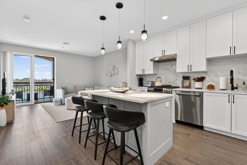Photo of 18 Artisan Drive #404, Salem, NH 03079 (MLS # 5087450)