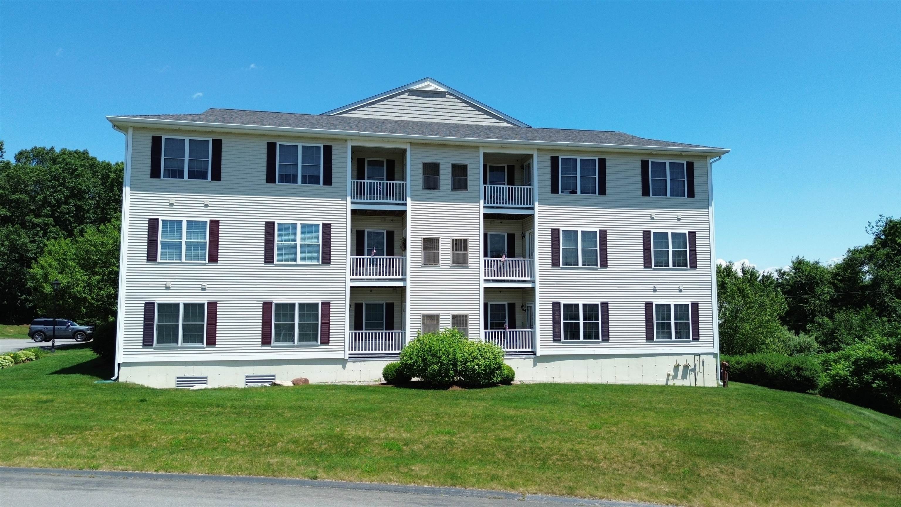 6 Stearns Lane 103