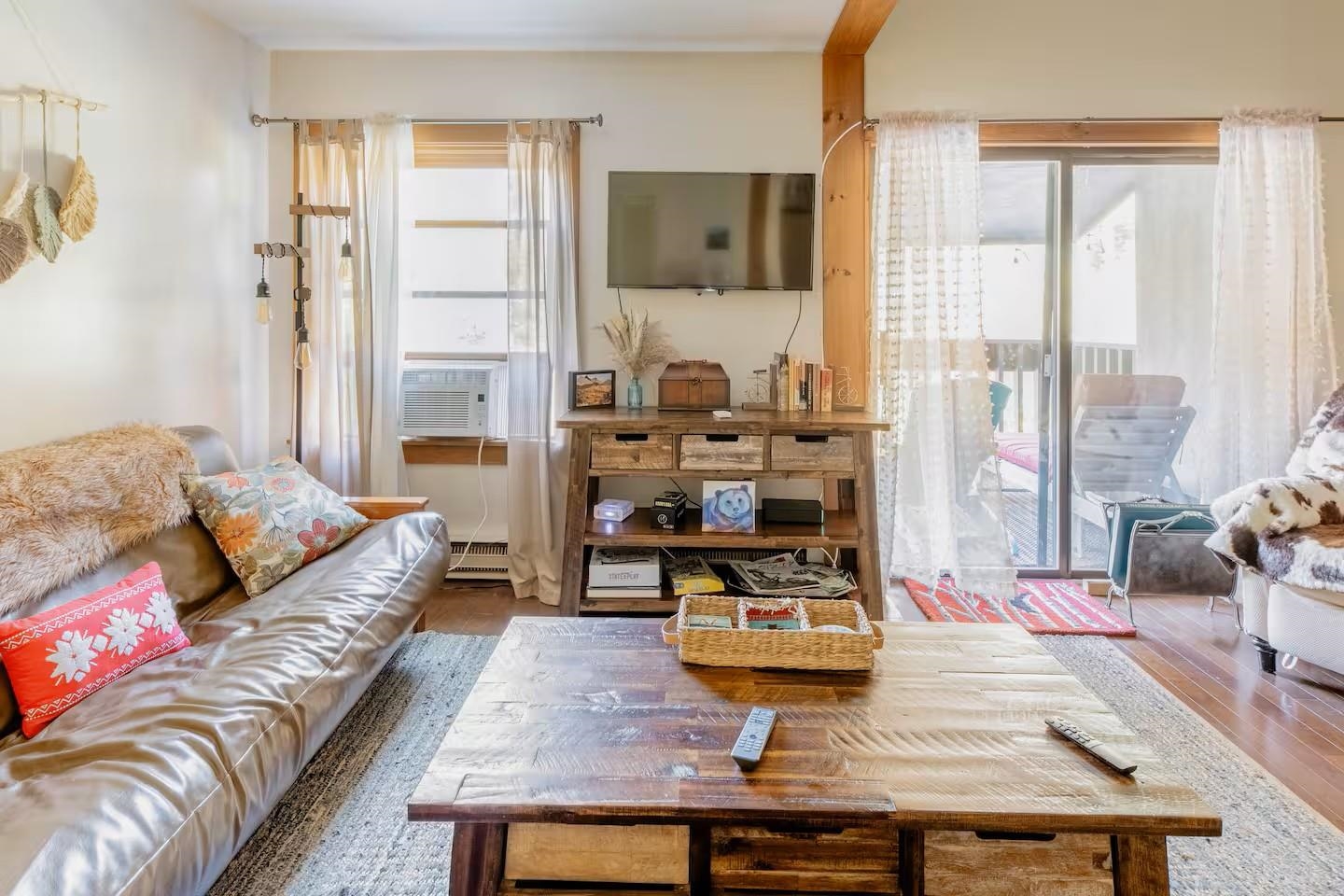 37 Gateway Court 24A