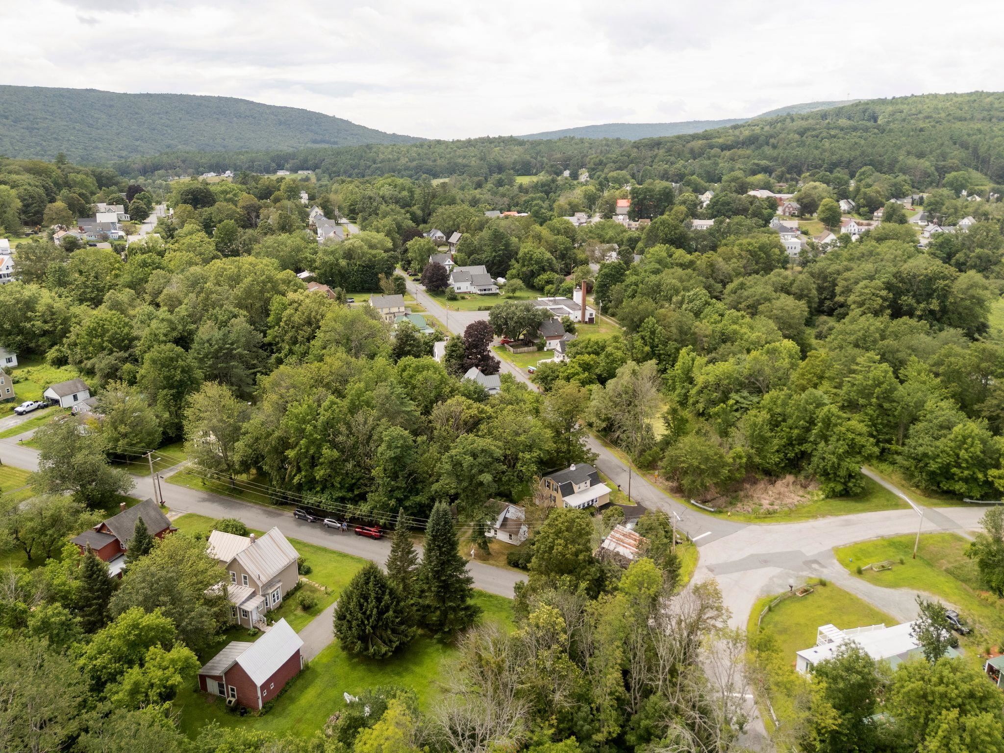 Enfield, New Hampshire 03748, United States, 2 Bedrooms Bedrooms, ,1 BathroomBathrooms,Residential,Active,191547